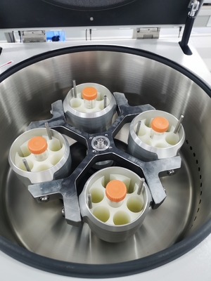Cence CLT55 血液バンク 遠心分離機 5500r/min 4x750ml 容量