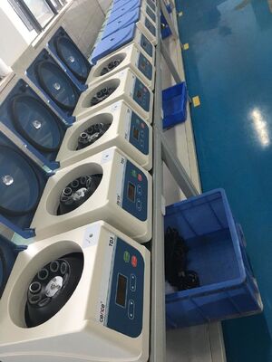 携帯PRF遠心分離機 実験室用 4000 RPM スピードと 1980xg マックス RCF